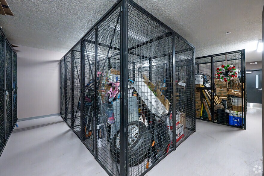 More Photos Of 1 Central Ave NW, Albuquerque Apartments For Sale