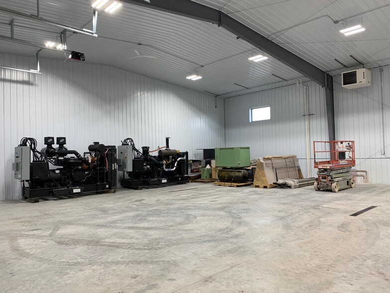 More Photos Of 11510 38th St S, Horace Warehouse For Lease