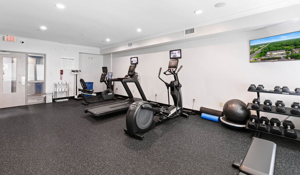 More Photos Of 19751 S Greeno Rd, Fairhope Hotel For Sale