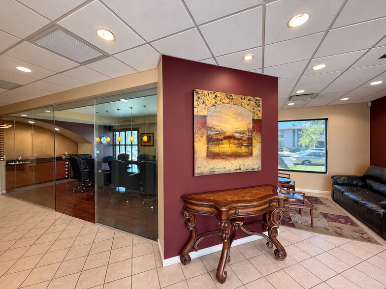 More Photos Of 343 W Roosevelt St, Phoenix Office For Sale