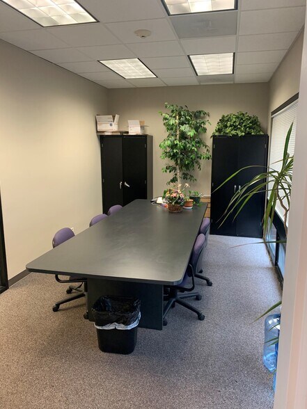 More Photos Of 666 Dundee Rd, Northbrook Office For Lease