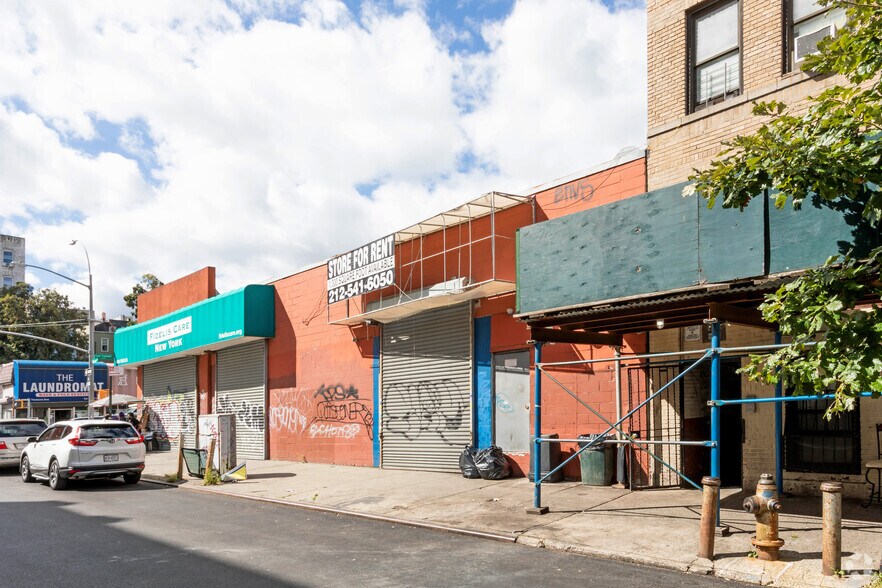 More Photos Of 815-837 E Tremont Ave, Bronx Storefront For Lease