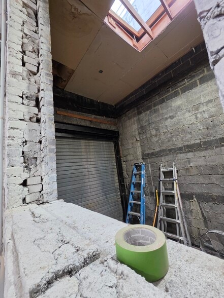 More Photos Of 129 11th St, Brooklyn Manufacturing For Lease