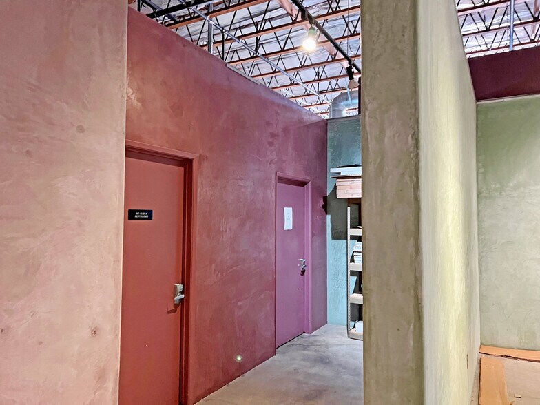 More Photos Of 132 Santa Barbara, Santa Barbara Warehouse For Sale