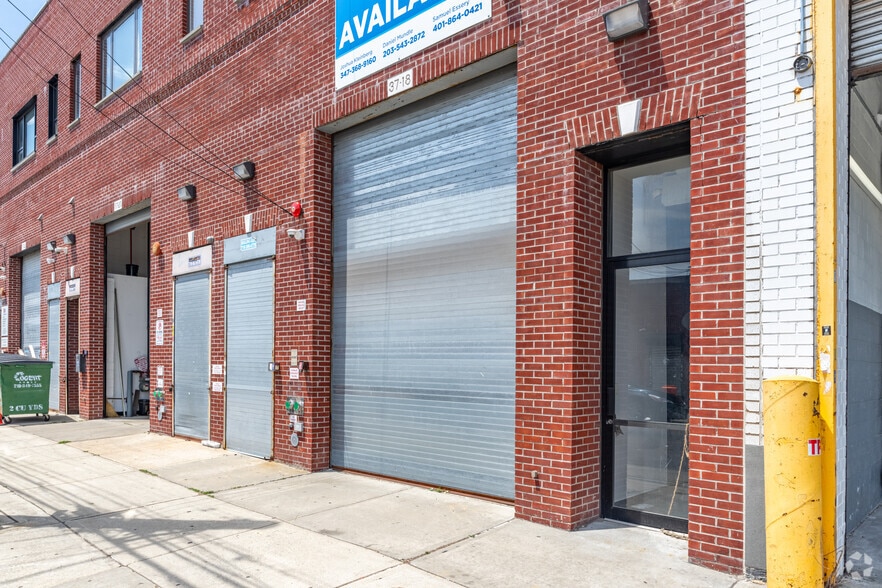 More Photos Of 3718 57th St, Woodside Distribution For Sale