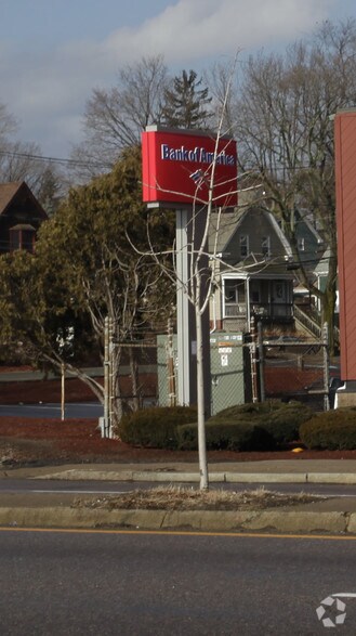 More Photos Of 740 Gallivan Blvd, Boston Freestanding For Sale