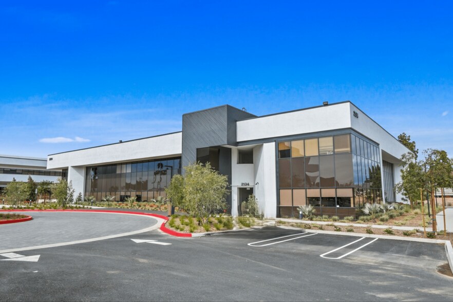 More Photos Of 2134 Main St, Huntington Beach Office For Lease