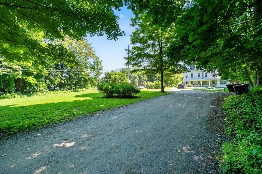 More Photos Of 1860 E Main St, Mohegan Lake Land For Sale