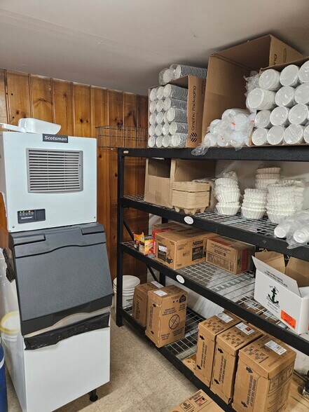 More Photos Of 124 Main St, Grangeville Restaurant For Sale