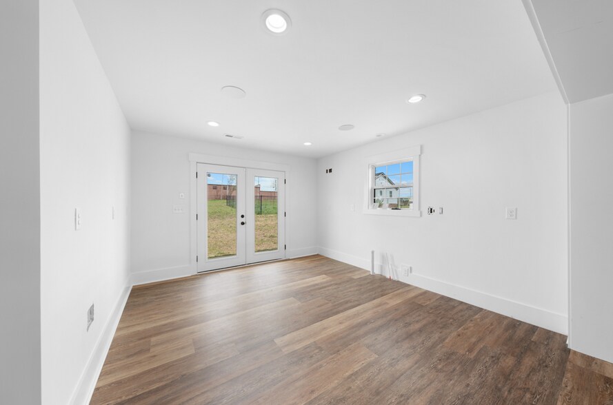 More Photos Of 1105 Gillette Ave, Durham Storefront Retail Office For Lease