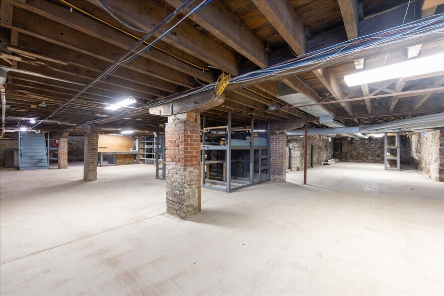 More Photos Of 1091 Jamison Rd, Elma Office For Sale