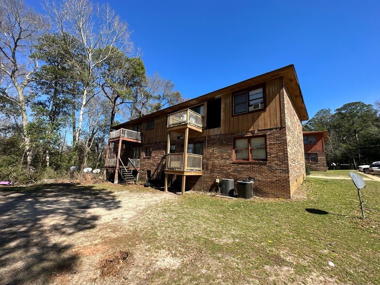 More Photos Of 201 Colony Dr, Enterprise Apartments For Sale