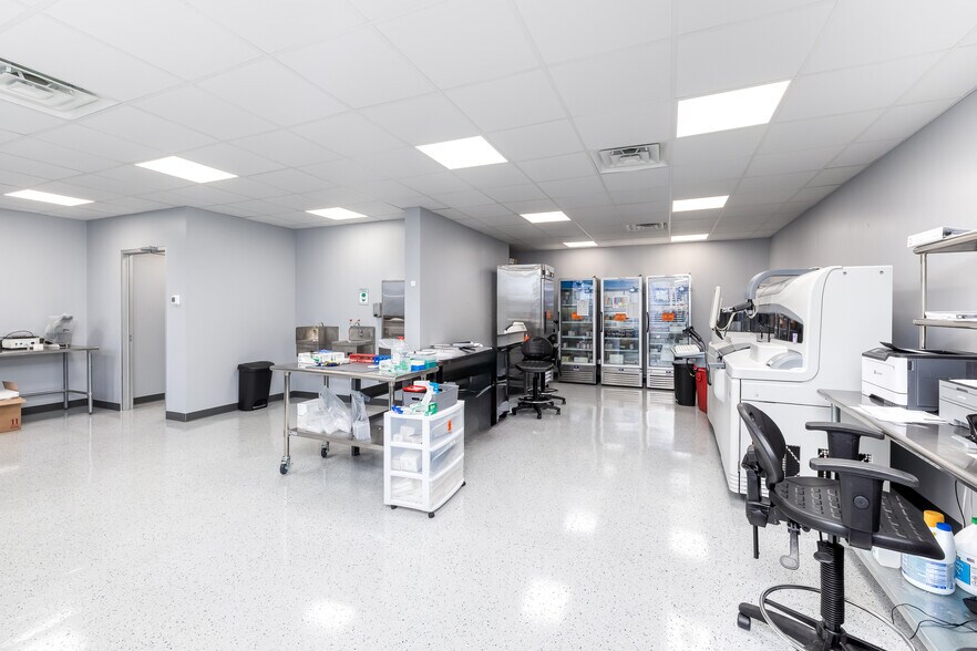 More Photos Of 2940 Lincoln Ave, Oceanside Medical For Sale