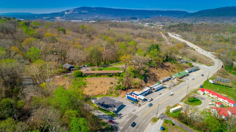 More Photos Of 2502 Cummings Hwy, Chattanooga General Retail For Sale