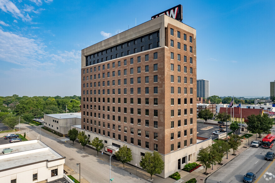 Primary Photo Of 406 W 34th St, Kansas City Office For Lease