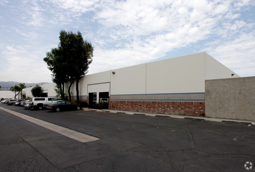 More Photos Of 337 Harrison St, Corona Warehouse For Lease