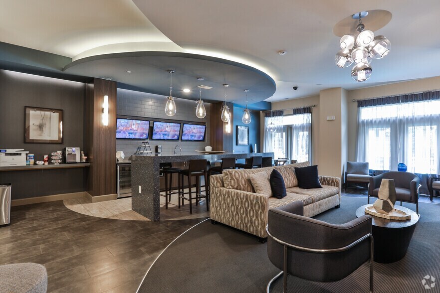 More Photos Of 111 Glenridge Point Pky NE, Sandy Springs Apartments For Lease