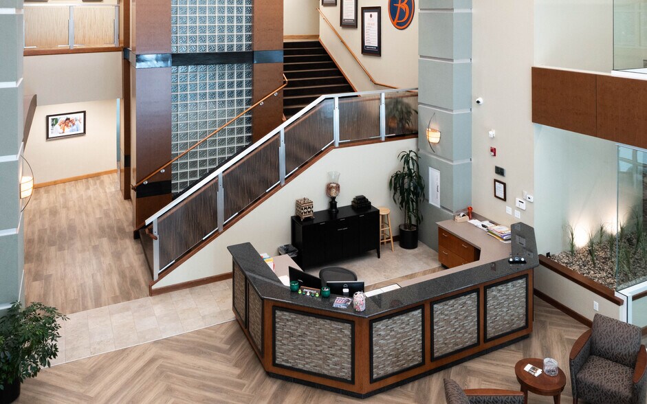 More Photos Of 15475 Gleneagle Dr, Colorado Springs Office For Sale