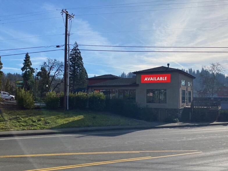 More Photos Of 240 Princeton Ave, Gladstone Restaurant For Lease