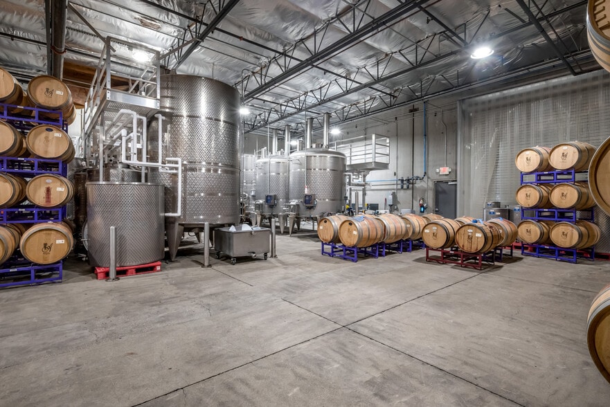 More Photos Of 9721 Kent St, Elk Grove Warehouse For Sale