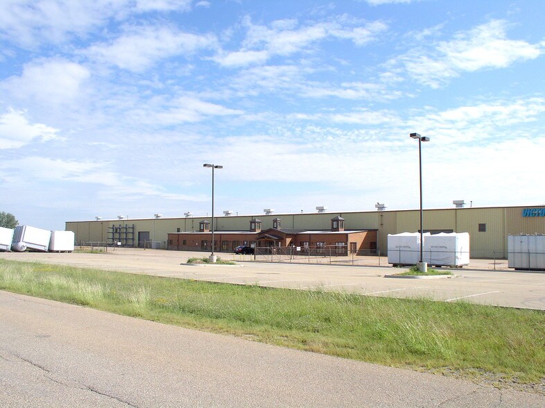 More Photos Of 1200 N Maitlen Dr, Cushing Manufacturing For Lease