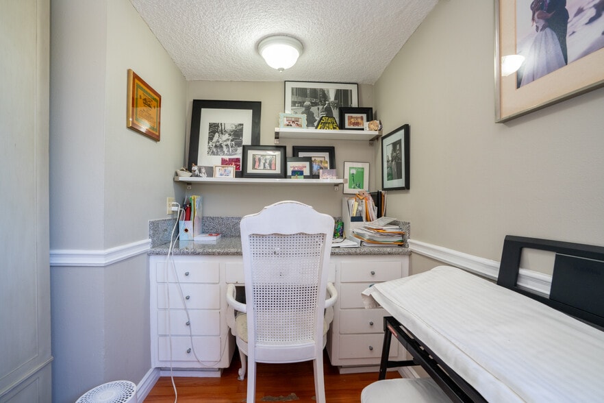 More Photos Of 1434 Berkeley St, Santa Monica Apartments For Sale