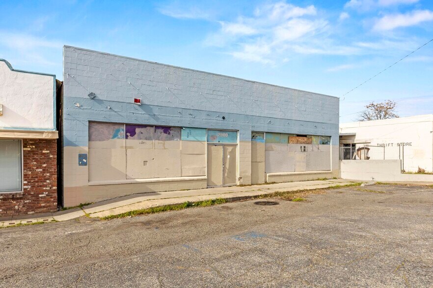 More Photos Of 2980 Myers St, Oroville General Retail For Sale