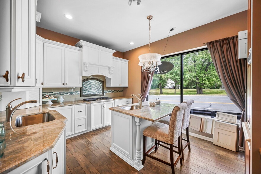 More Photos Of 870 Highway 34, Matawan Office For Sale