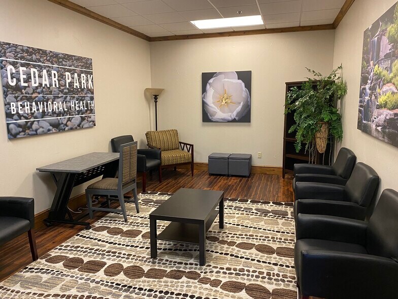 More Photos Of 12001 W Parmer Ln, Cedar Park Office For Lease