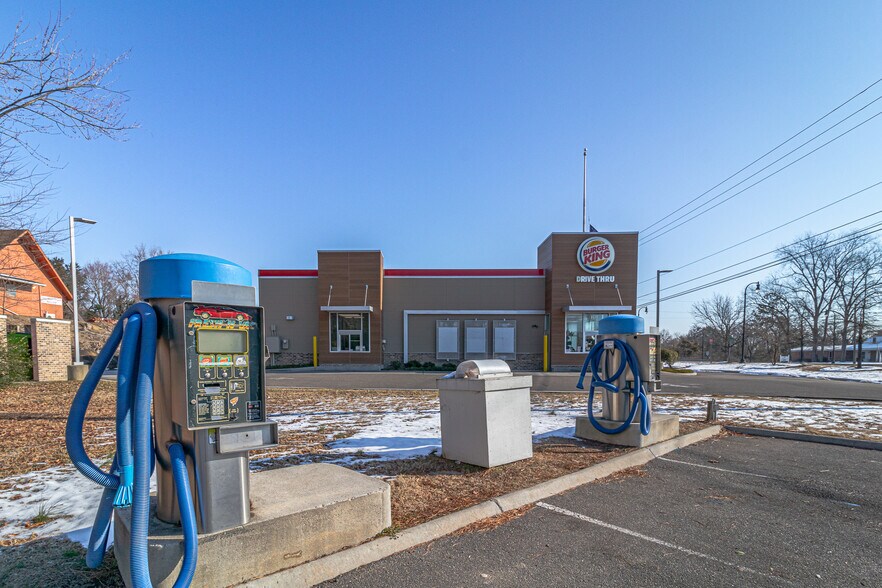 More Photos Of 516 14th st, West Point Carwash For Sale