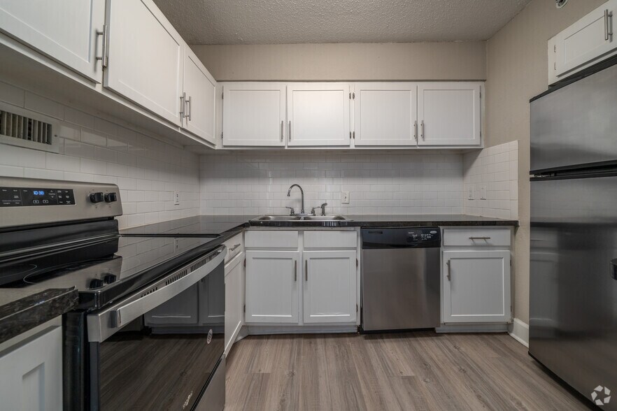 More Photos Of 1617 Fannin St, Houston Multifamily For Sale