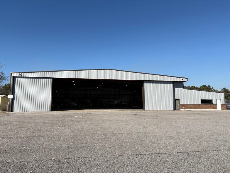 Primary Photo Of 12301 Airport Rd, Bay Minette Specialty For Sale