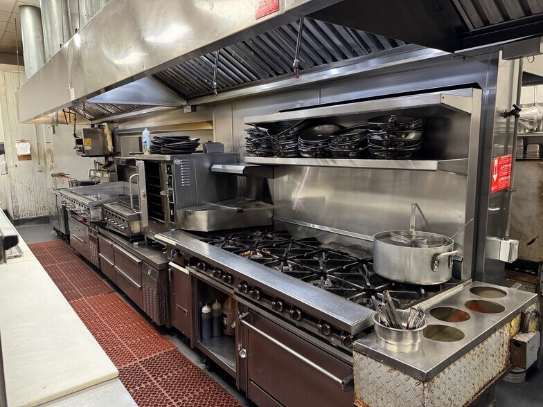 More Photos Of 1079 US Highway 22, Mountainside Restaurant For Lease