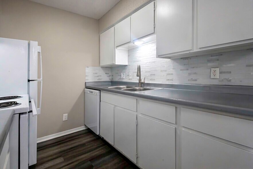 More Photos Of 5202 Bangor Ave, Lubbock Apartments For Sale