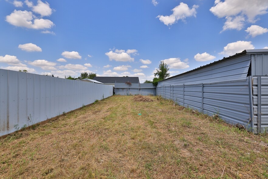 More Photos Of 1929 Havner Ln, Houston Warehouse For Sale
