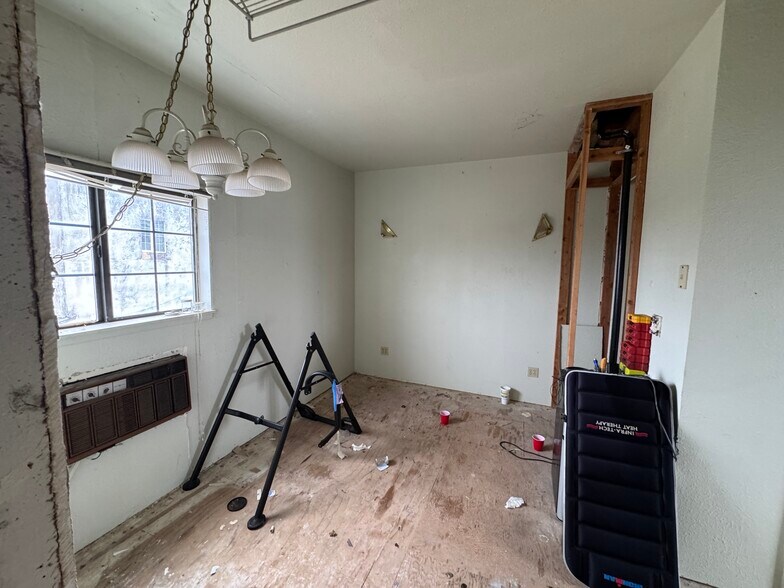 More Photos Of 20 Main St, Isleton Hospitality For Sale