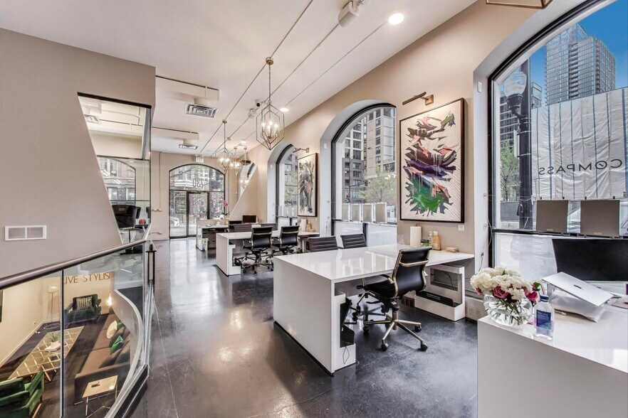 More Photos Of 730 N Wells St, Chicago Medical For Sale