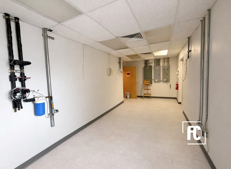 More Photos Of 835 SE Osceola St, Stuart Office Residential For Sale