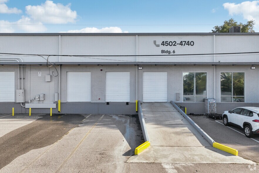 More Photos Of 4502-4740 Transport Dr, Tampa Unknown For Lease