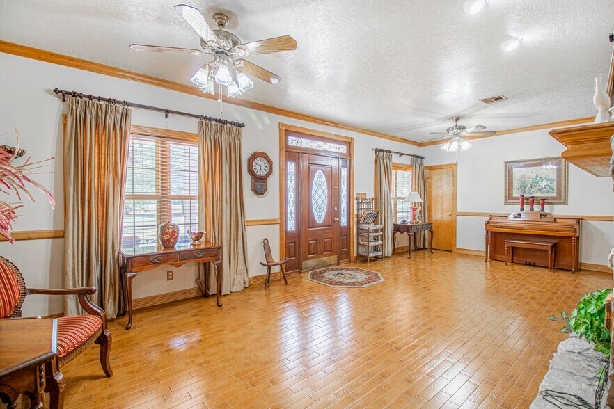 More Photos Of 9310 S Business 6, Navasota Land For Sale