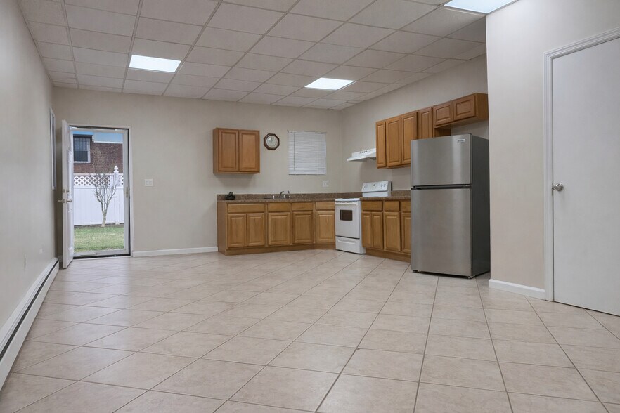 More Photos Of 536 Throggs Neck Expy, Bronx Multifamily For Sale