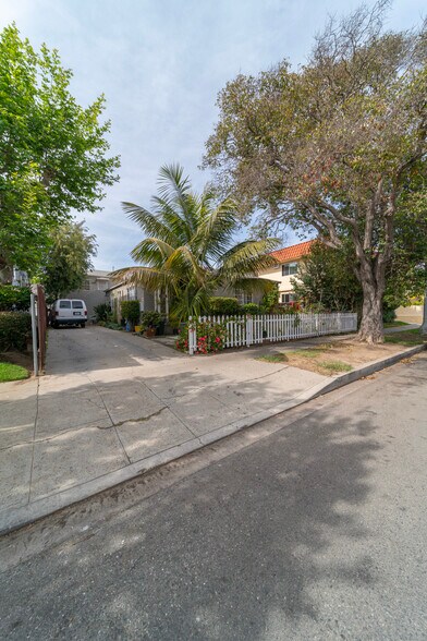 More Photos Of 12029 Washington Pl, Los Angeles Multifamily For Sale