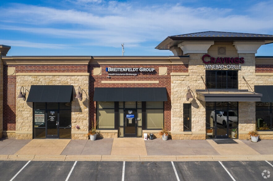 More Photos Of 755 Bielenberg Dr, Woodbury Storefront Retail Office For Lease