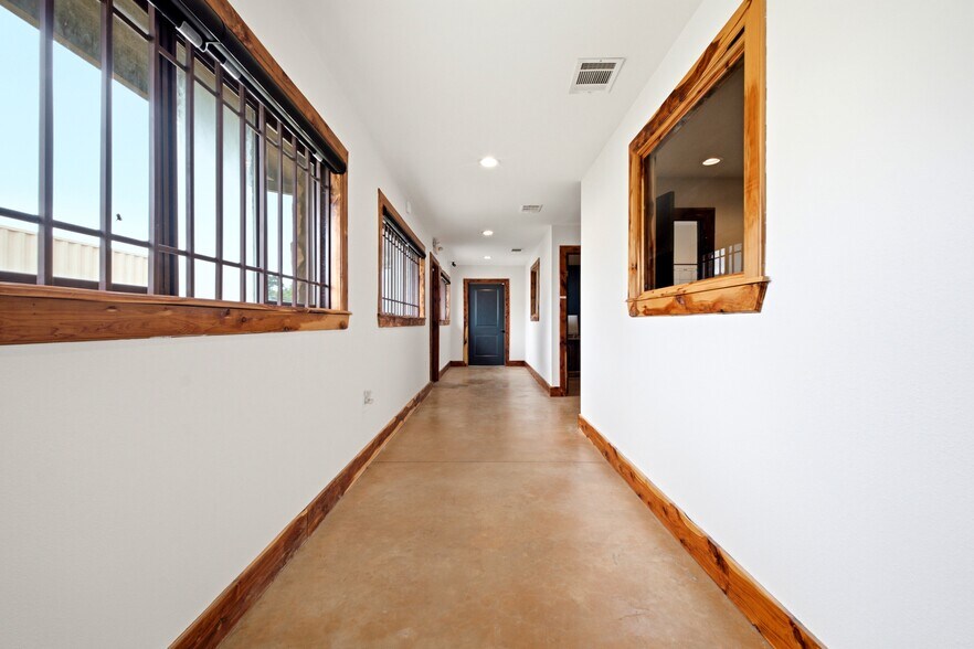 More Photos Of 55 Heritage Rd, Gordonville Office Residential For Sale