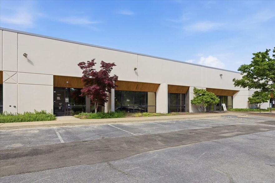 More Photos Of 3309-3311 Hubbard Rd, Hyattsville Industrial For Lease