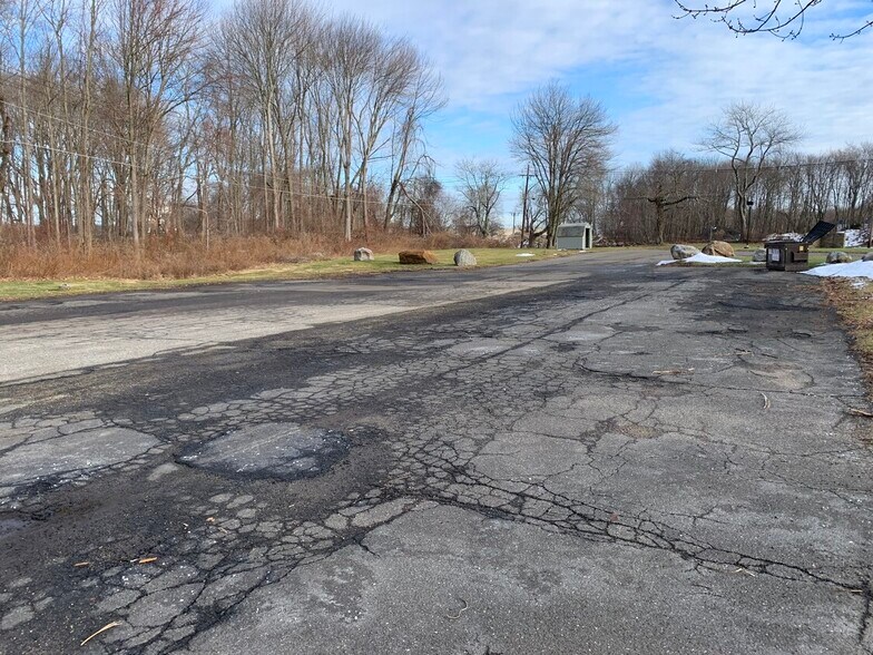 More Photos Of 169 Callender Rd, Watertown Land For Lease