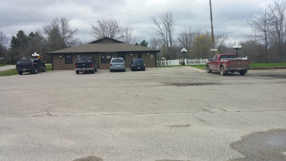 More Photos Of 1108 Estey Rd, Beaverton Restaurant For Sale