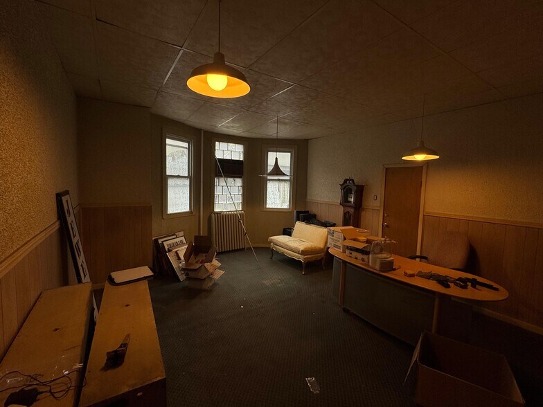 More Photos Of 3100 Kensington Ave, Philadelphia General Retail For Sale