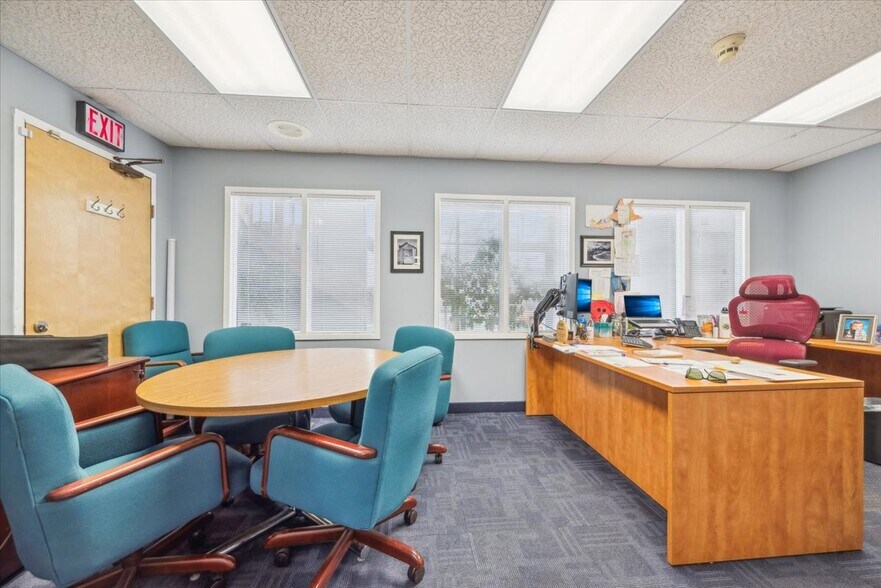 More Photos Of 495 Union Ave, Middlesex Medical For Sale