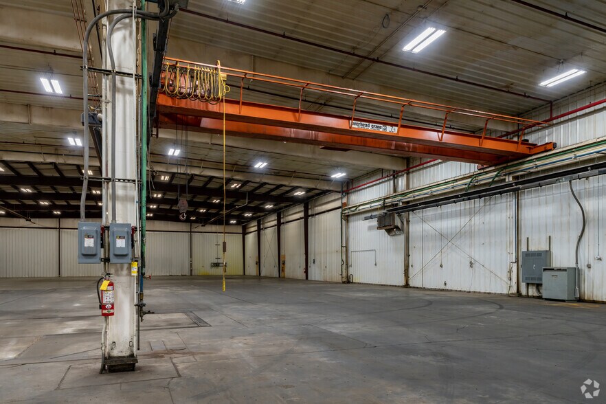 More Photos Of 651 Columbus Ave, West Branch Warehouse For Lease